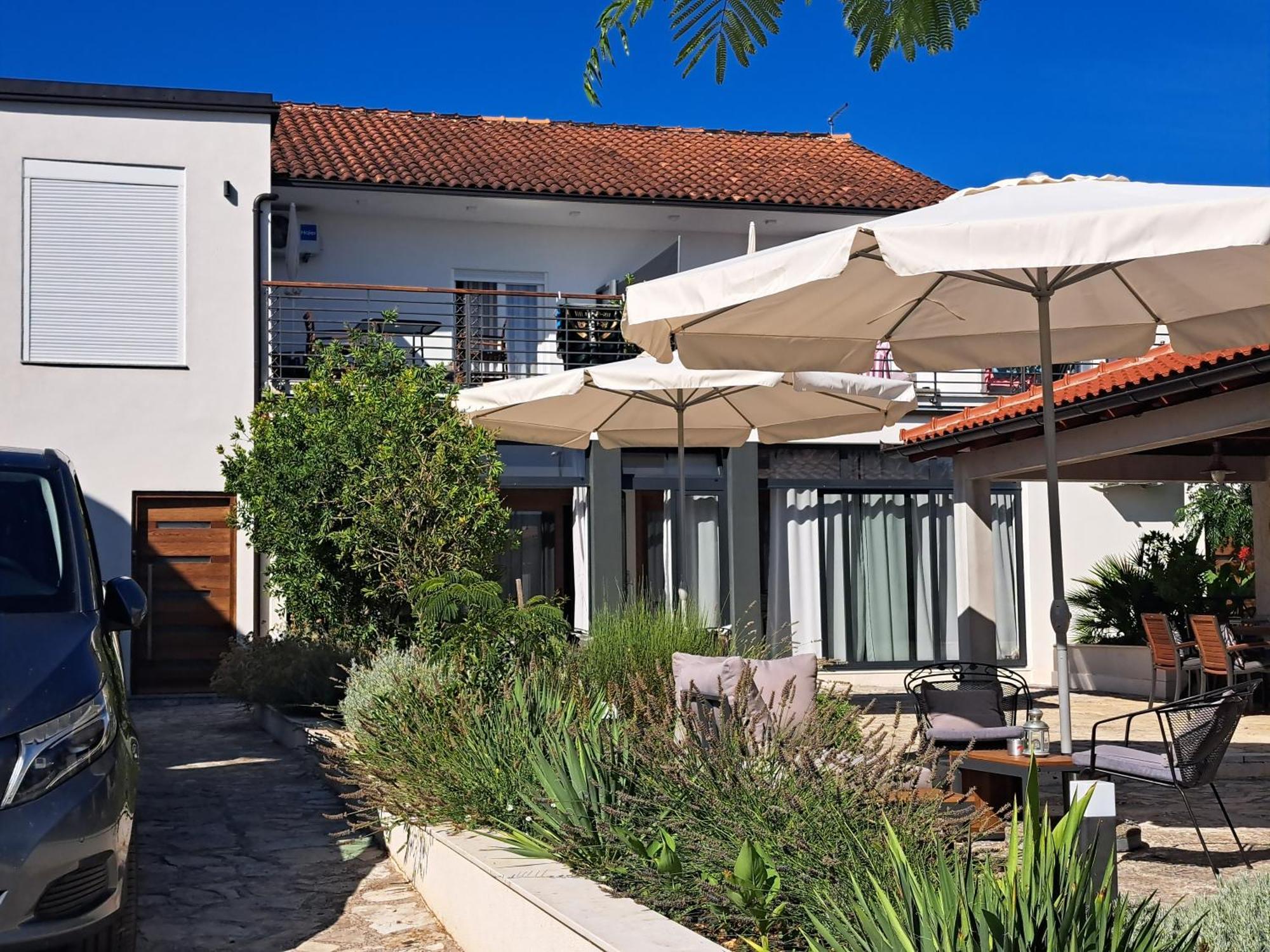 Apartmani Kameno Sidro Bilice Exterior foto