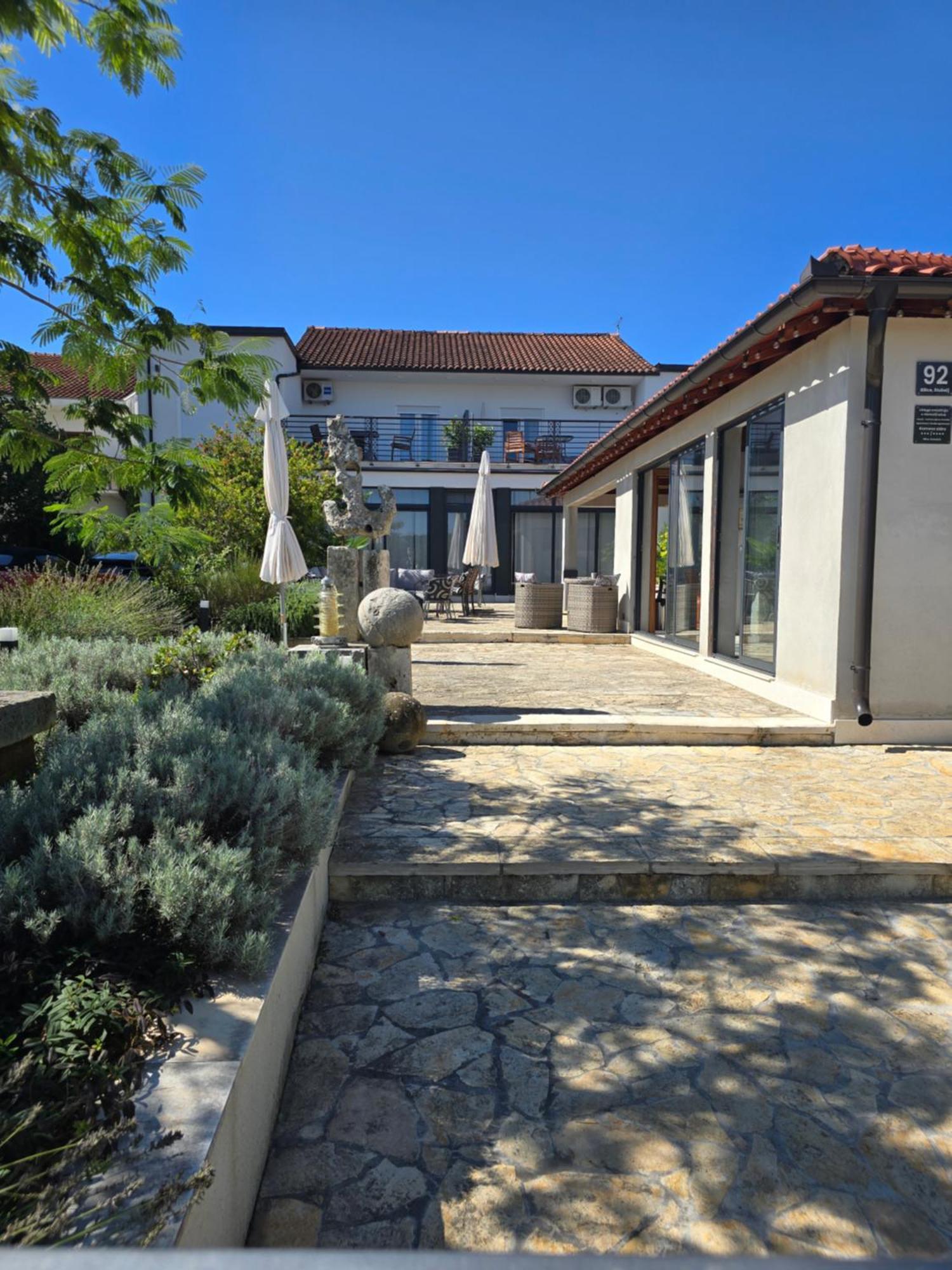 Apartmani Kameno Sidro Bilice Exterior foto